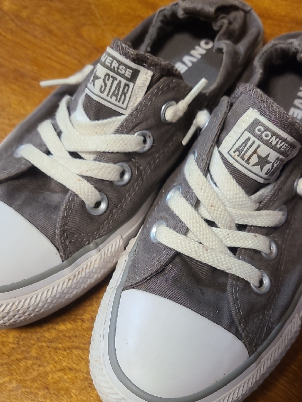 Converse Low-Top Slip-On Sneakers in Gray and White - Picture 3 of 6